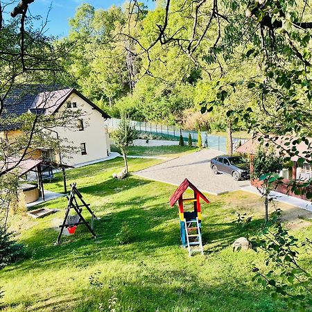 Pensiunea Piri Land Comarnic Kültér fotó