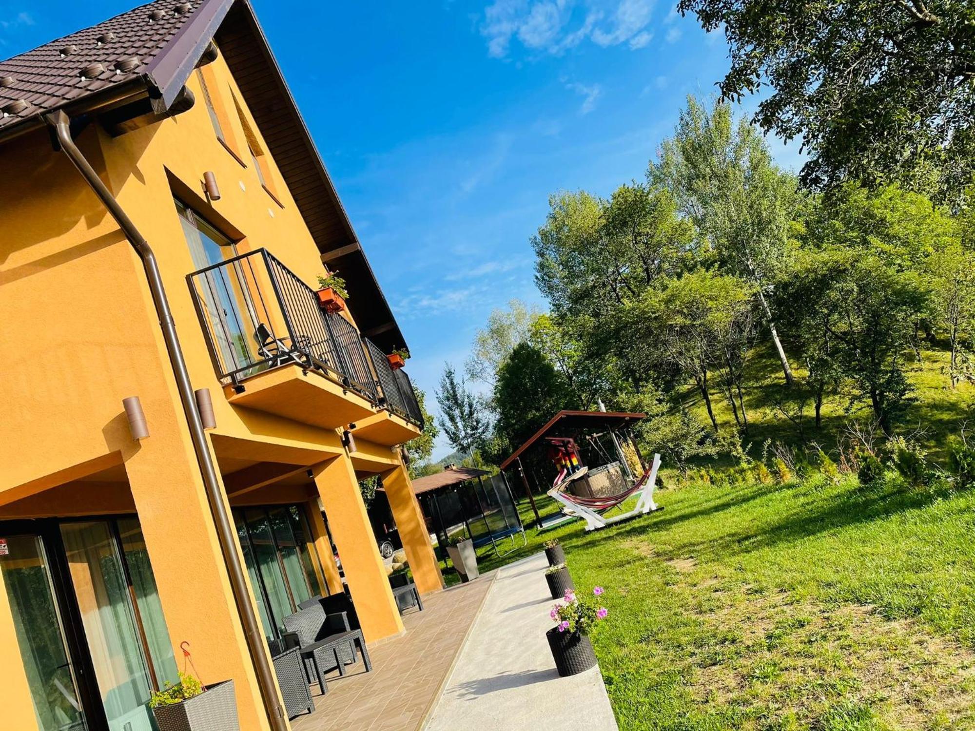 Pensiunea Piri Land Comarnic Kültér fotó